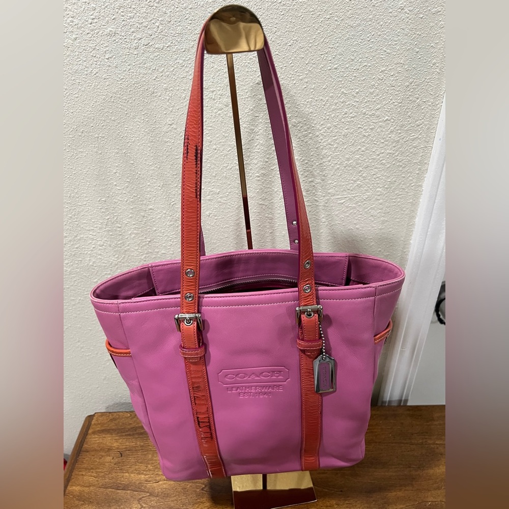 COACH Gallery Pink Leather Tote Bag-Authentic - Picture 7 of 16